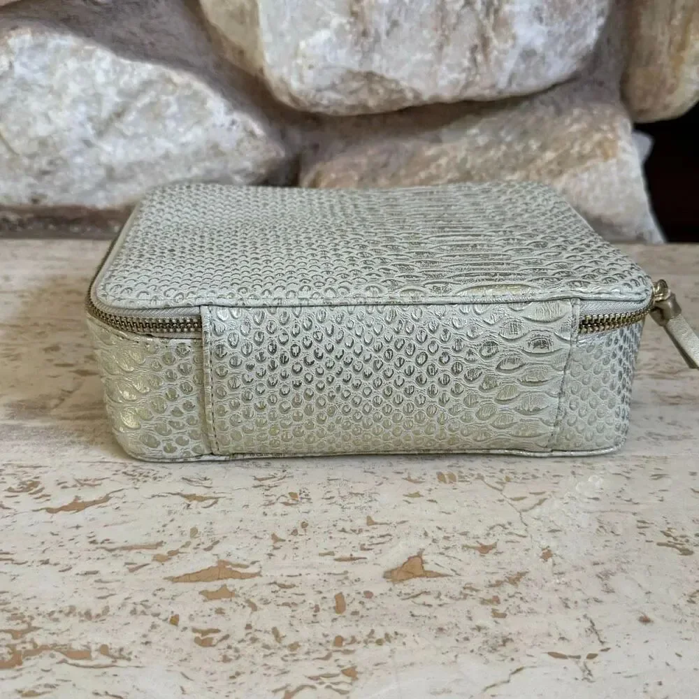 Stella & Dot snake print travel jewelry box. Travel organization